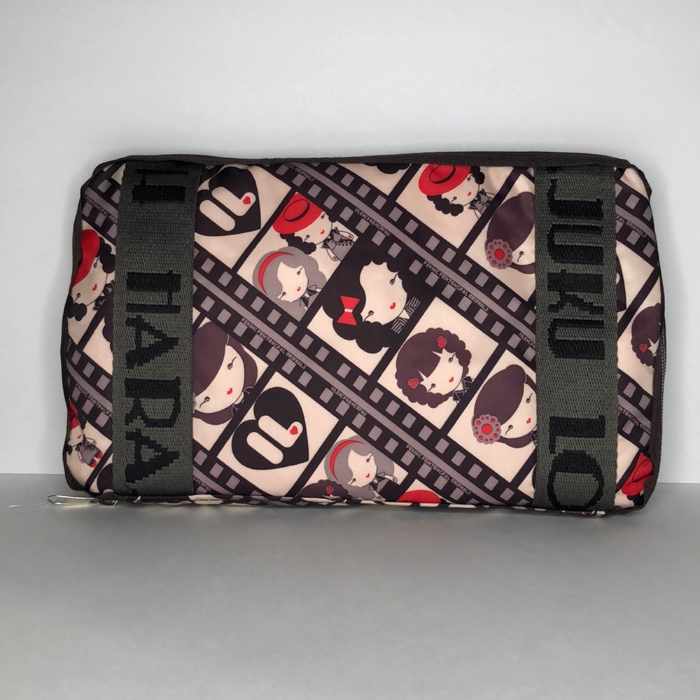 Foldable duffle bag